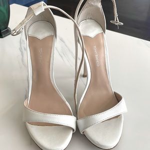 NEW: Tony Bianco Stiletto Pumps